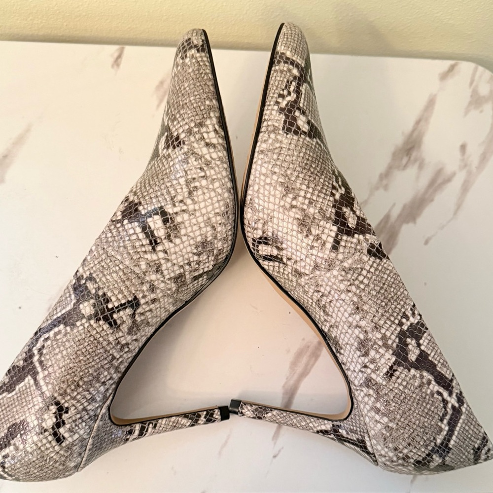 Vince Camuto Snake Print Pumps, NWOB, Size 7-1/2 - Picture 3 of 10